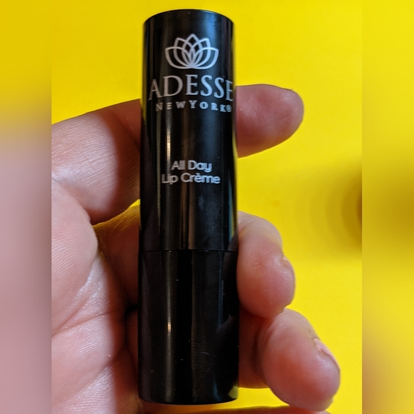 10 Piece Makeup Bundle - Picture 9 of 16